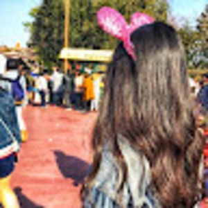 Meet your Posher, Maia